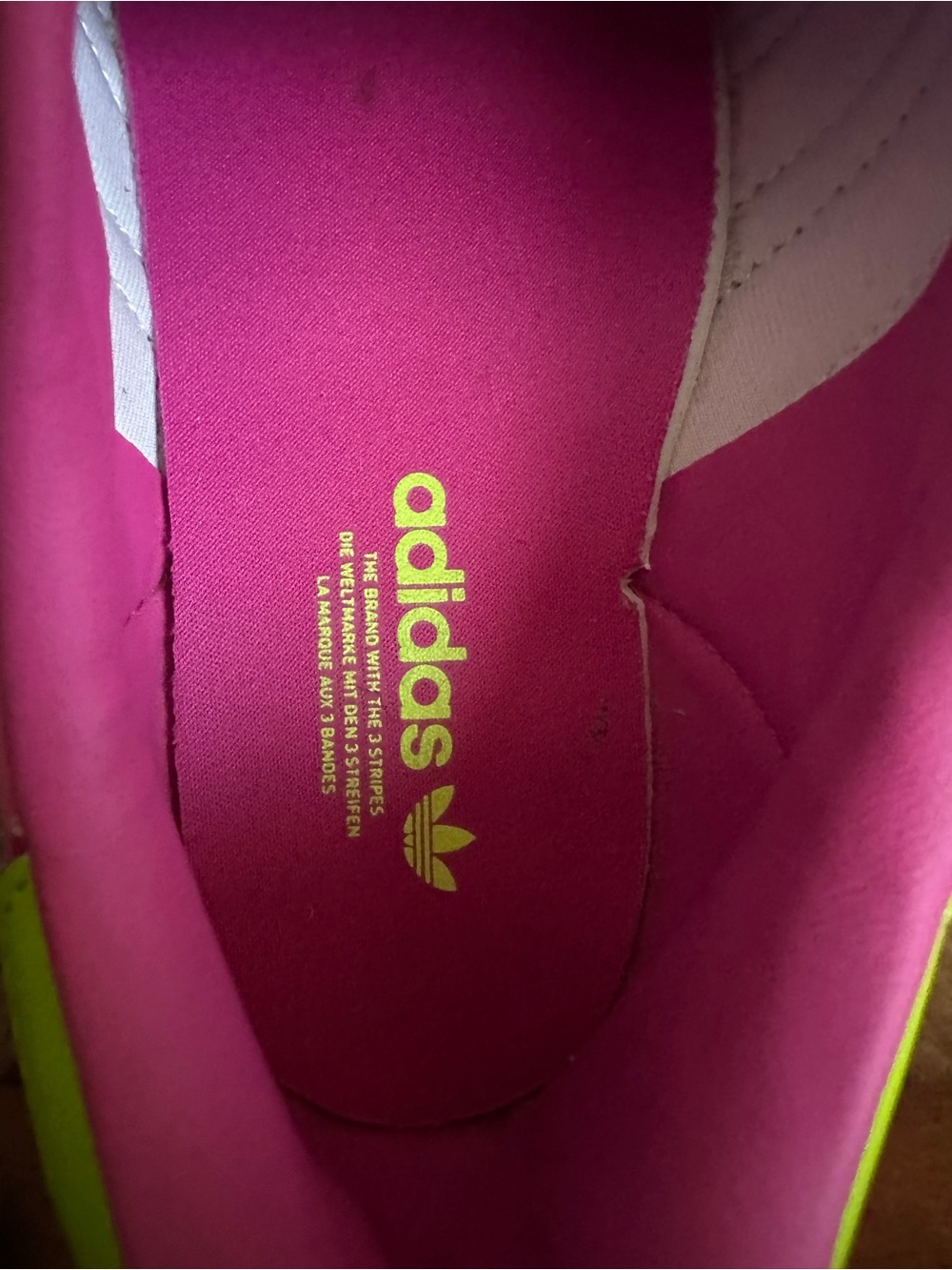 Adidas Gazelle Women’s Platform Sneaker in Pink with Neon Yellow Stripes 5 1/2 - Picture 8 of 10